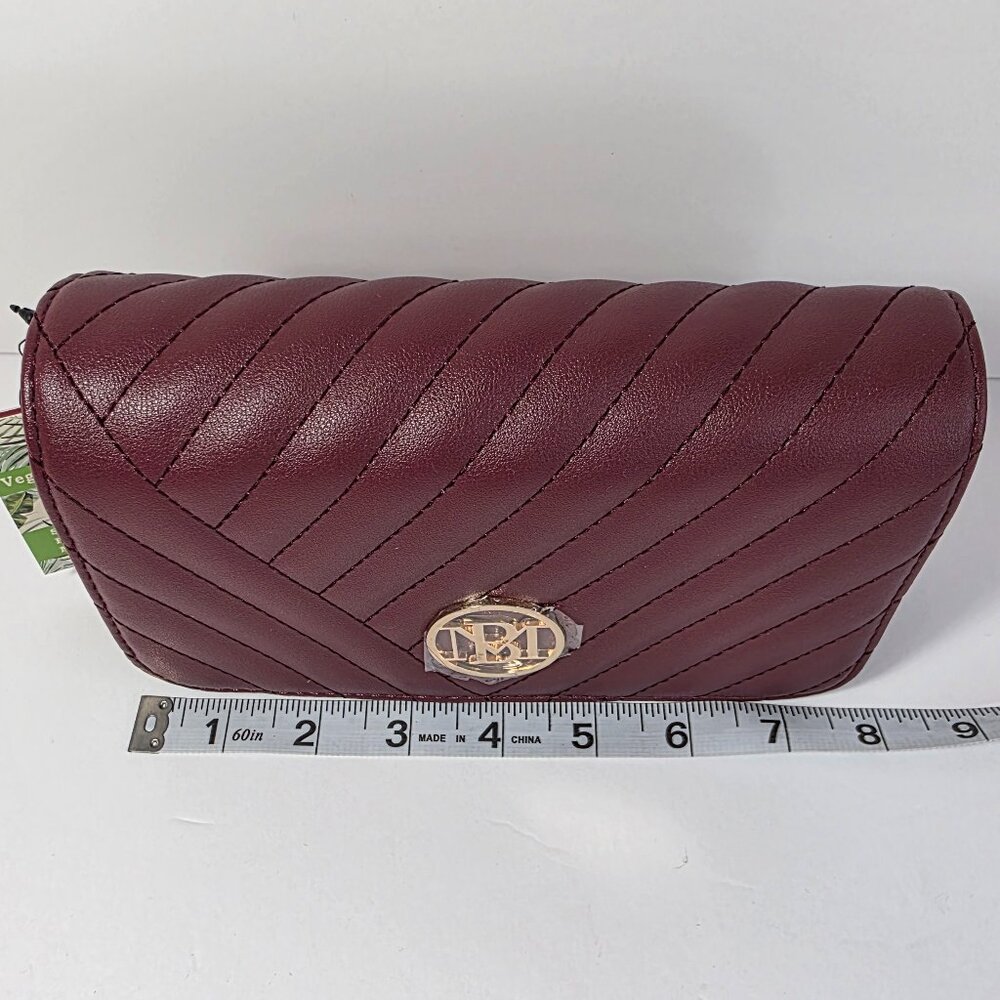 Studio Badgley Mischka Quilted Wine Crossbody Bag Chain Strap NWT Vegan Leather - Picture 12 of 14